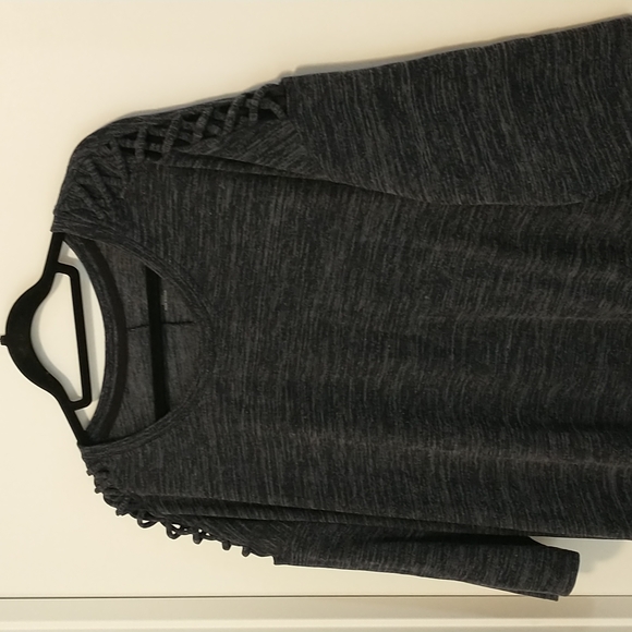 Catherines heathered blue Cris cross shoulder detail top 22/24W - Picture 2 of 5